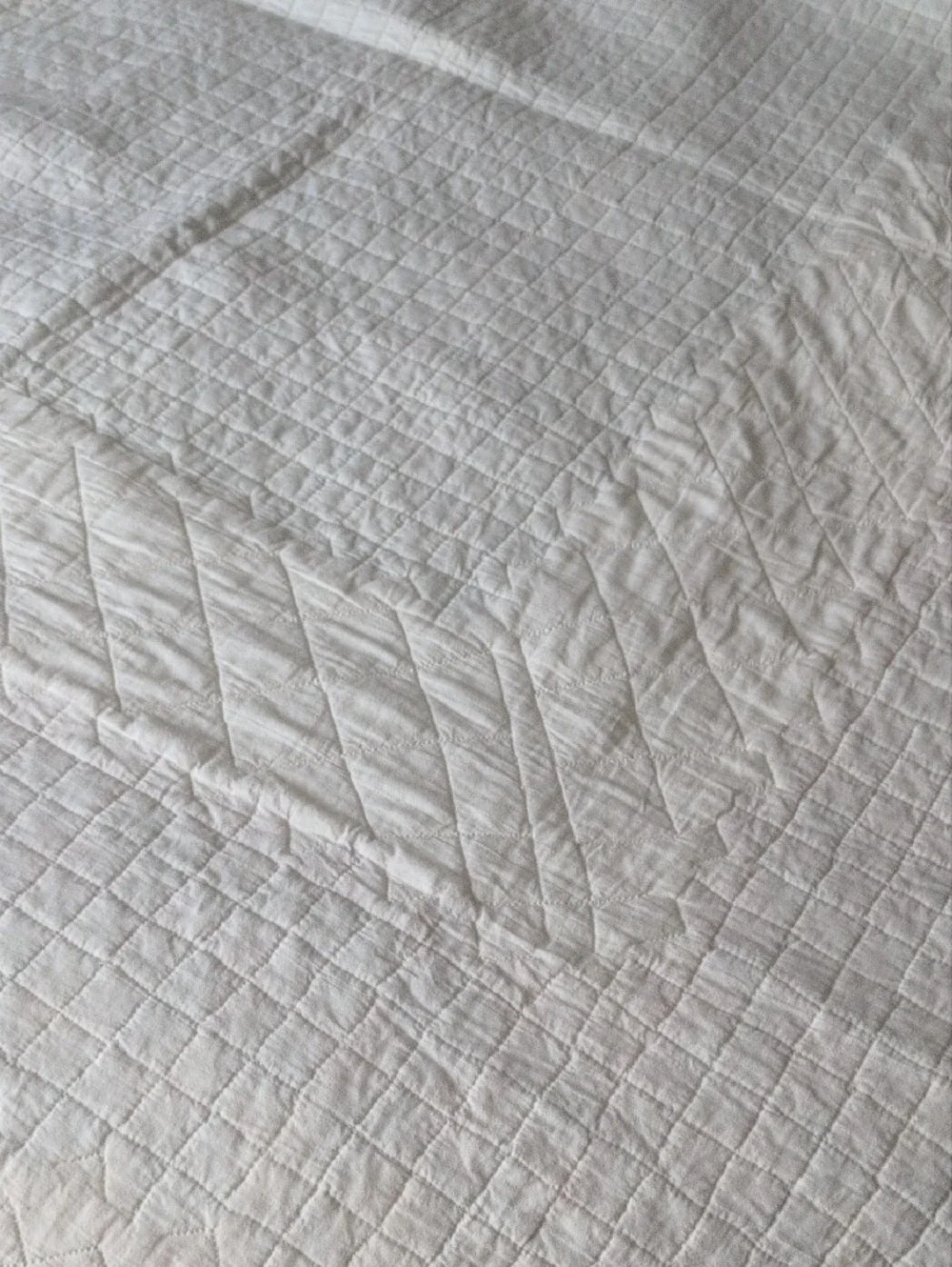 Handmade/ Hand stitched Patchwork Cotton Quilt in Pastels
